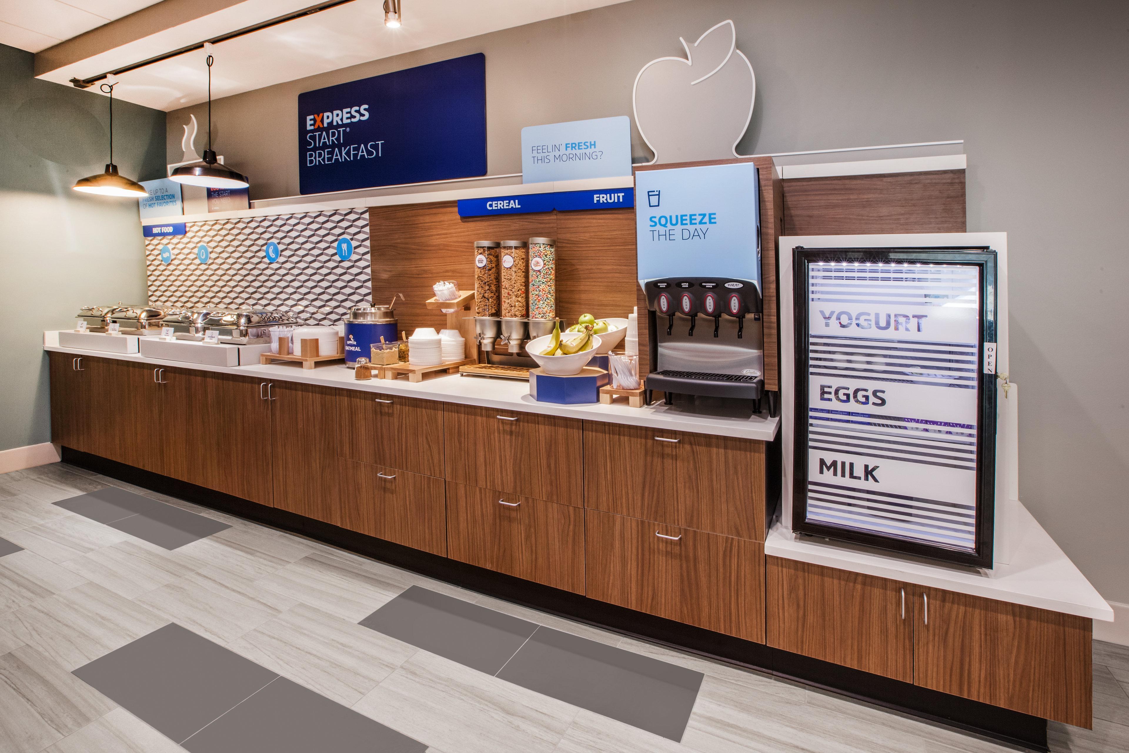 Holiday Inn Express & Suites - Kokomo South By Ihg Bagian luar foto
